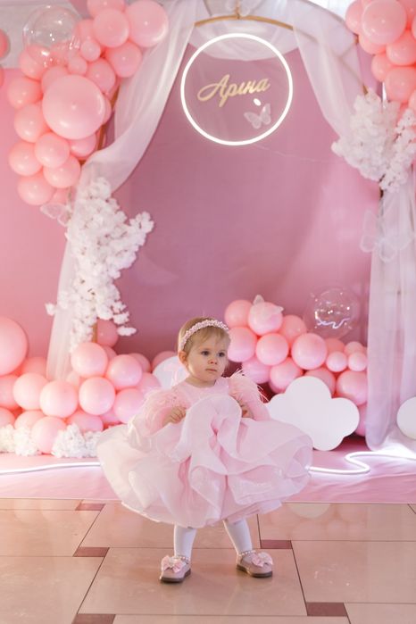 Неймовірна сукня на 1 рік