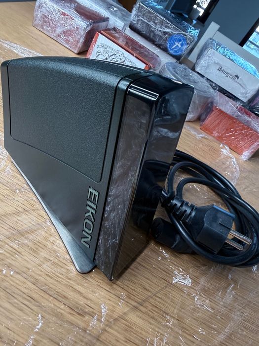 Fonte Eikon para tattoo