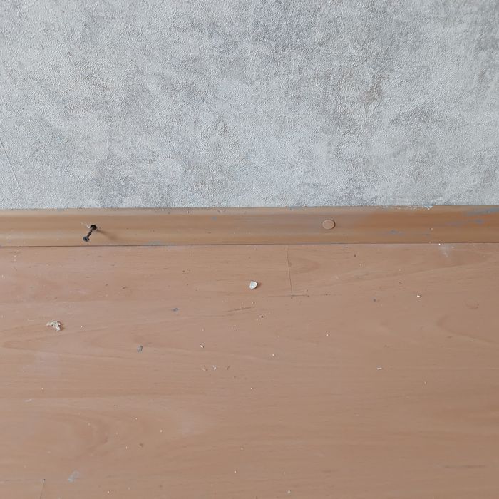 Плінтус бу старого зразка