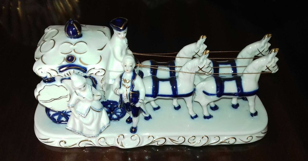 Estatueta Coche, Cavalos, Dama Antiga