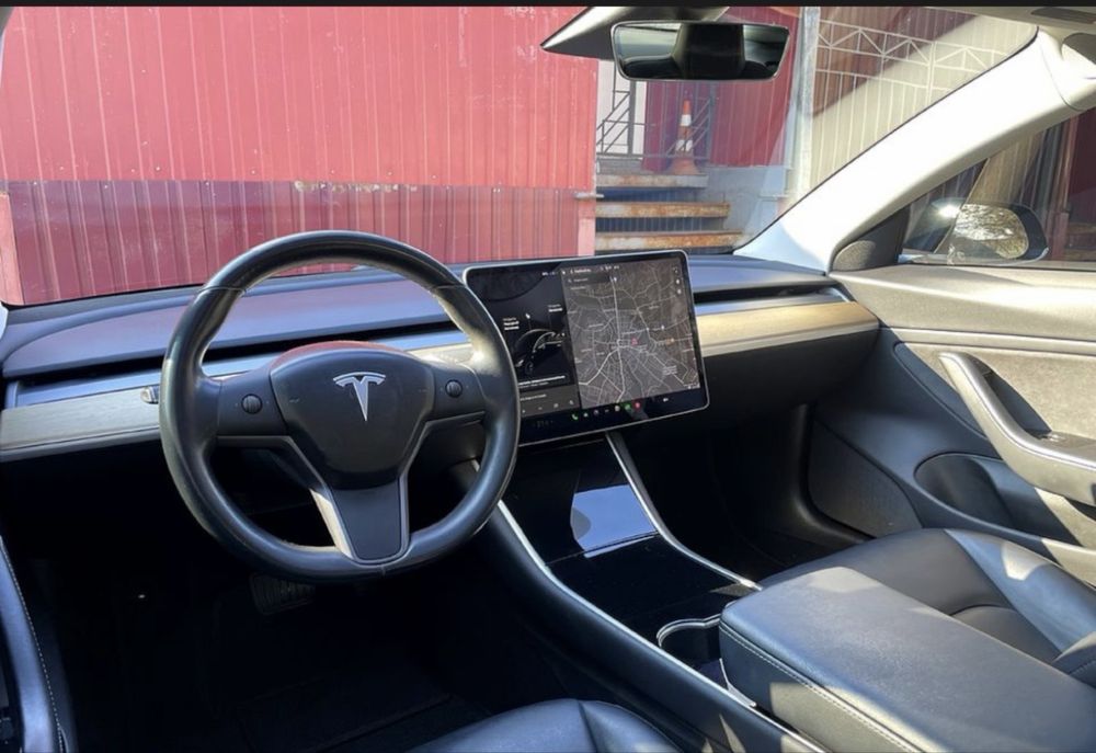 Tesla Model 3 2018