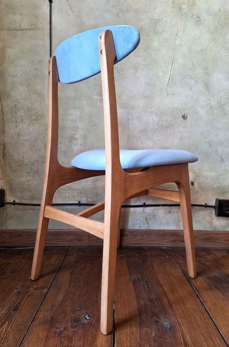 Krzesło R.Hałas 200-190 PRL Design