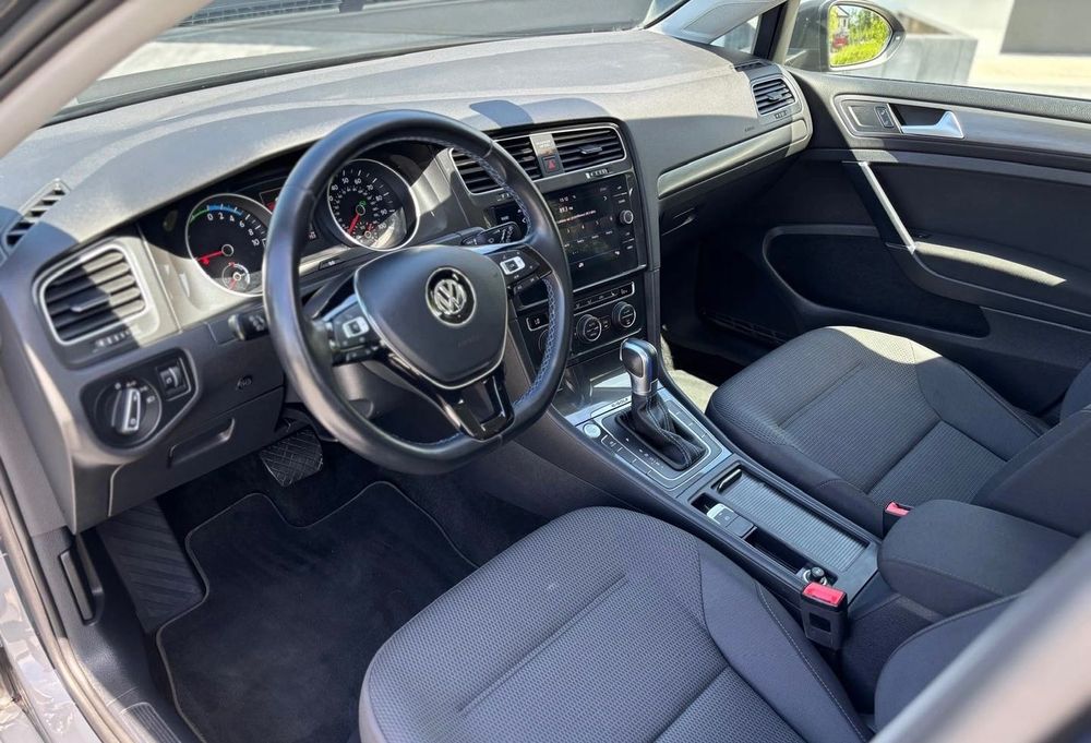 Volkswagen E-golf 2019