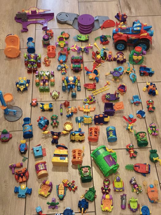 Super zings piratix zabawki plus duzo figurek zestaw Kaboom city