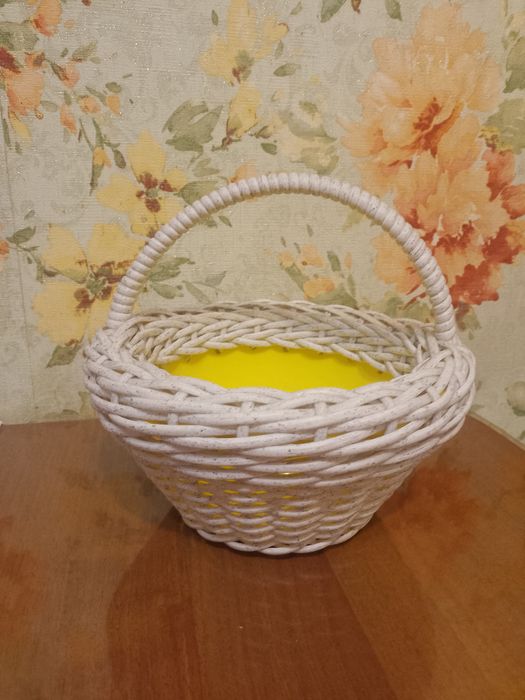 Продам кошик з штучної лози