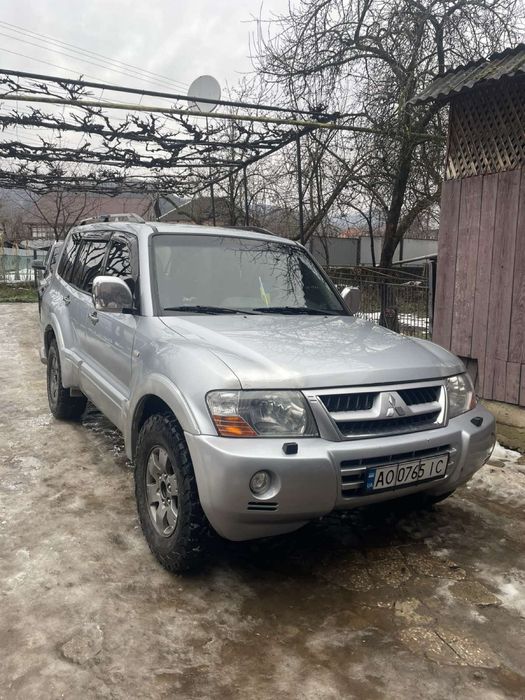 Мітсубісі паджеро вагон