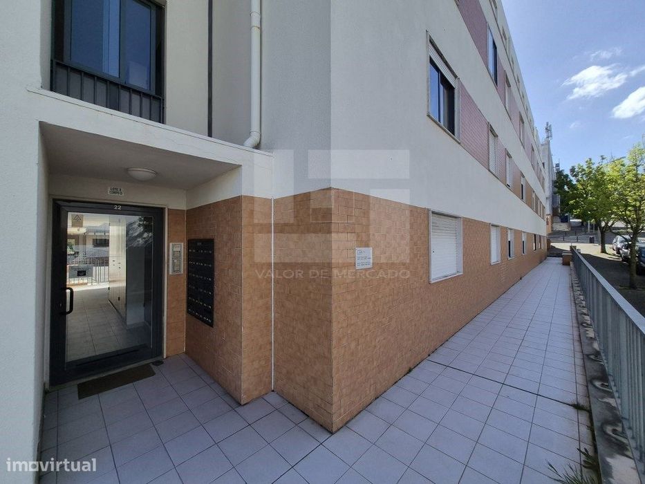 Apartamento T2 - Ameixoeira
