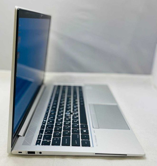 Ноутбук НР 450 G7 / 15.6" FHD IPS / i5-10210U / 8GB DDR4 / 256GB SSD