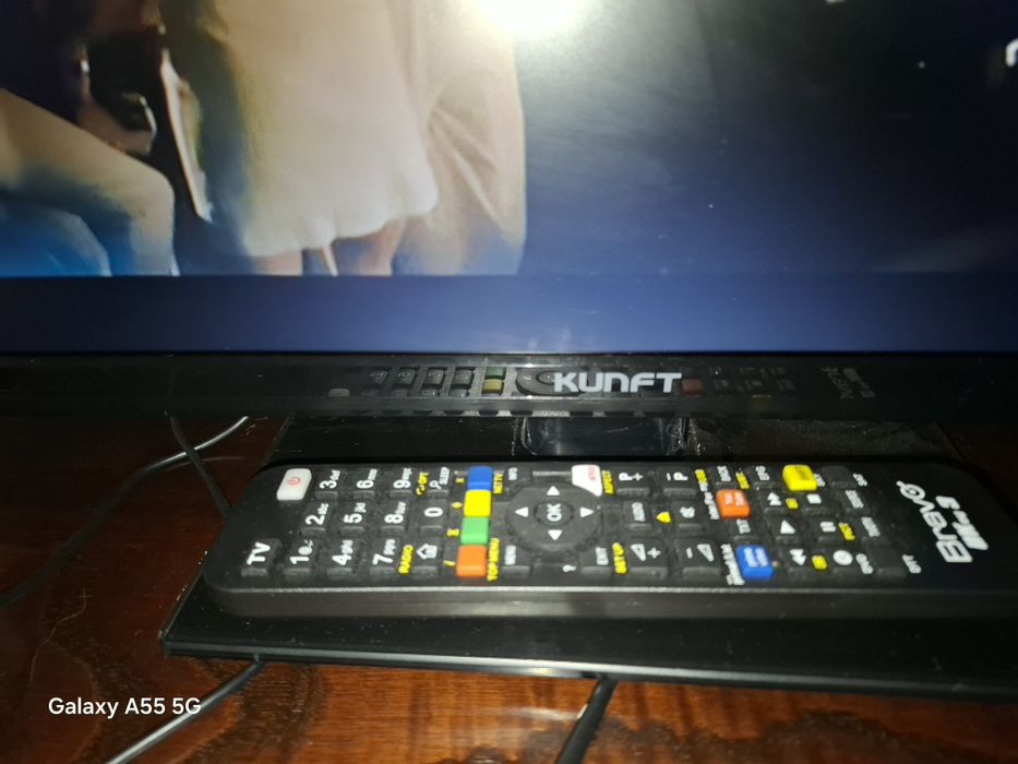 Televisão  da marca KUNFT   preto
