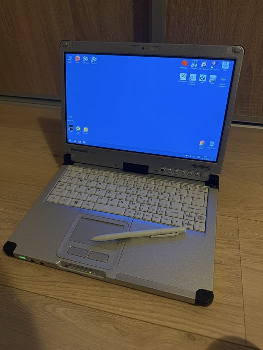 2 laptopy panasonic CF-C2!