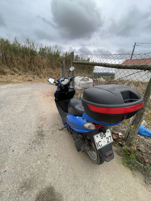 Vendo moto Kinroad 125cc, modelo de 2009.