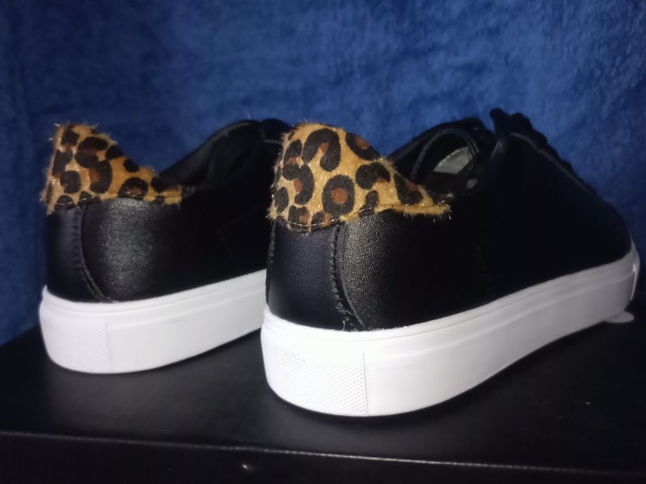 Nowe damskie sneakersy czarne panterka  rozmiar 40 UP8