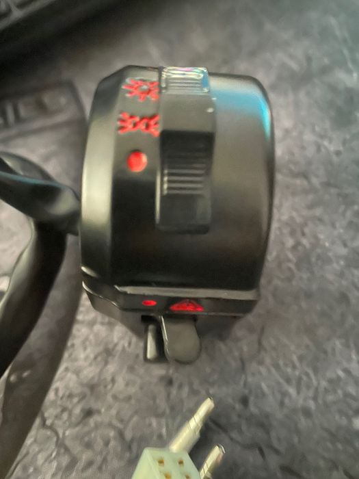 comandos piscas , buzina universais para moto