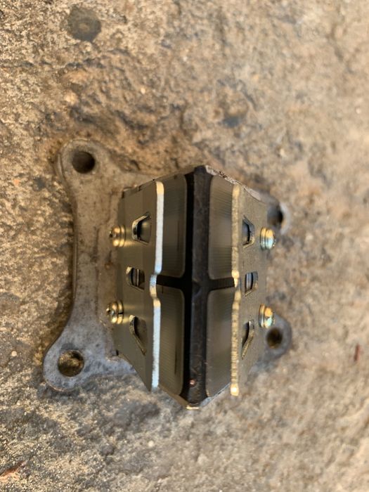 Деталі від мотоциклу