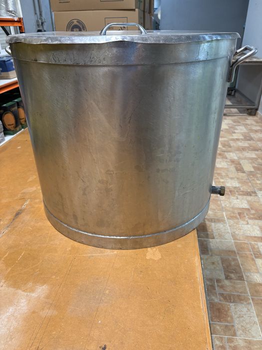 Panela em inox, por 150€