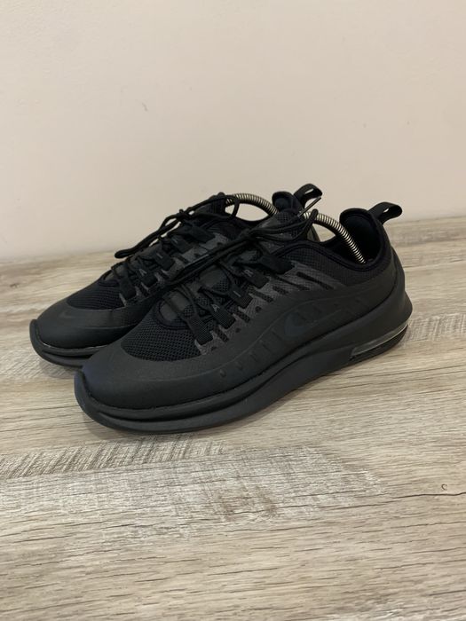Кросівки Nike air max axis