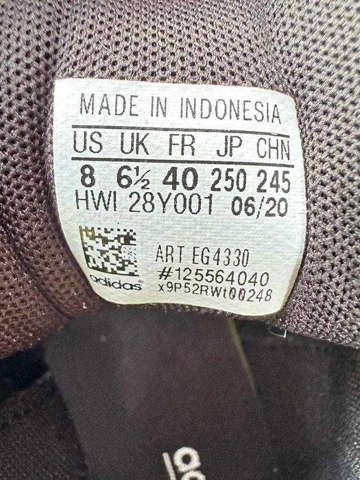 Оригінальні жіночі кросівки Adidas Entrap, розмір 40