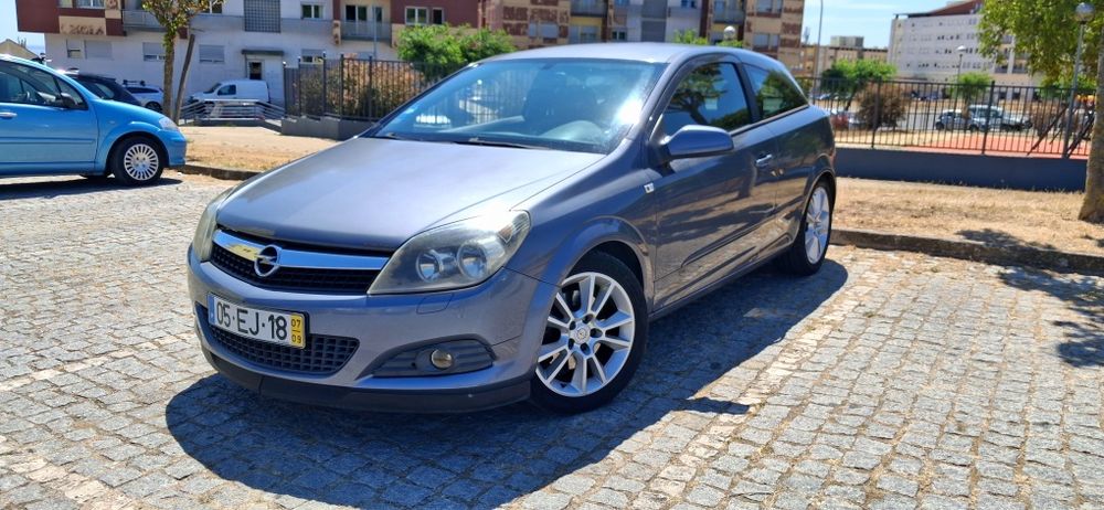 Opel Astra GTC 1.6 Turbo