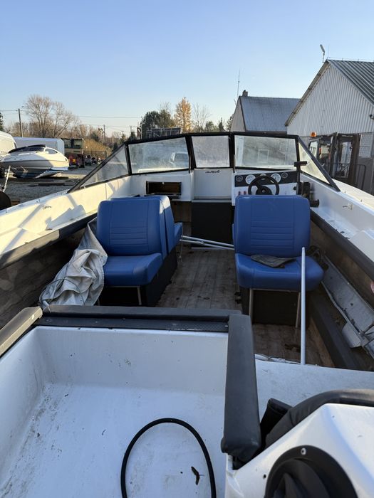 Łódka łódz jacht rekraacja 50 km łódz sportowa rybacka