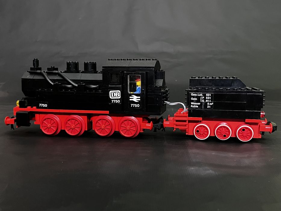 7750 LEGO Duża Lokomotywa Parowa
