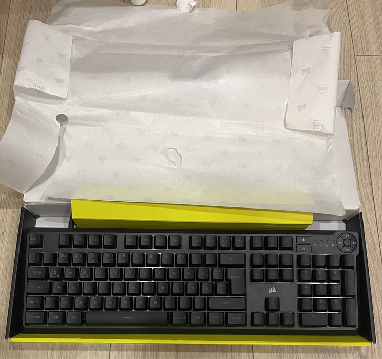 Ігрова клавіатура Corsair k55 Core RGB