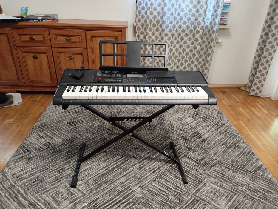 Keyboard CASIO CT-X700