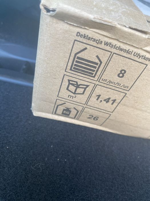 Plytki podlogowe, scienne