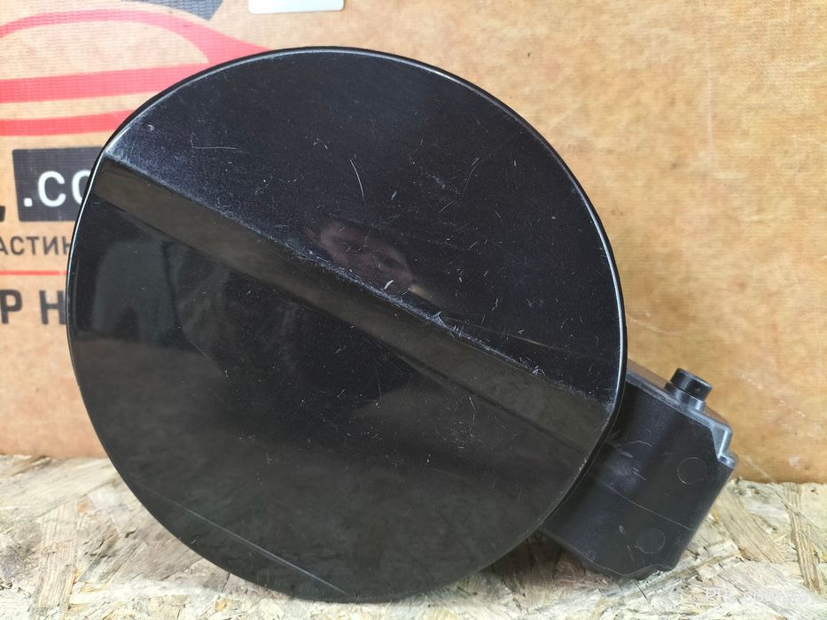 Skoda Fabia III 14-21 HB Лючок топливного бака бензобака 6V6809857