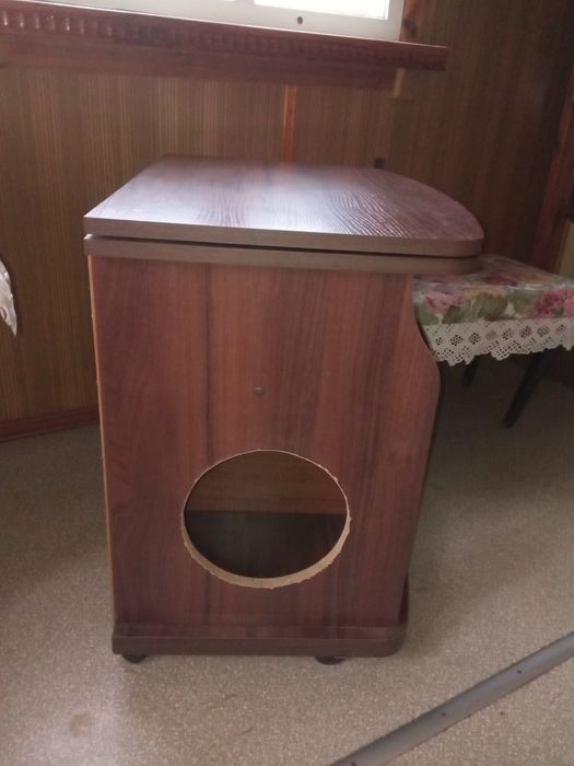 Тумбочка под телевизор