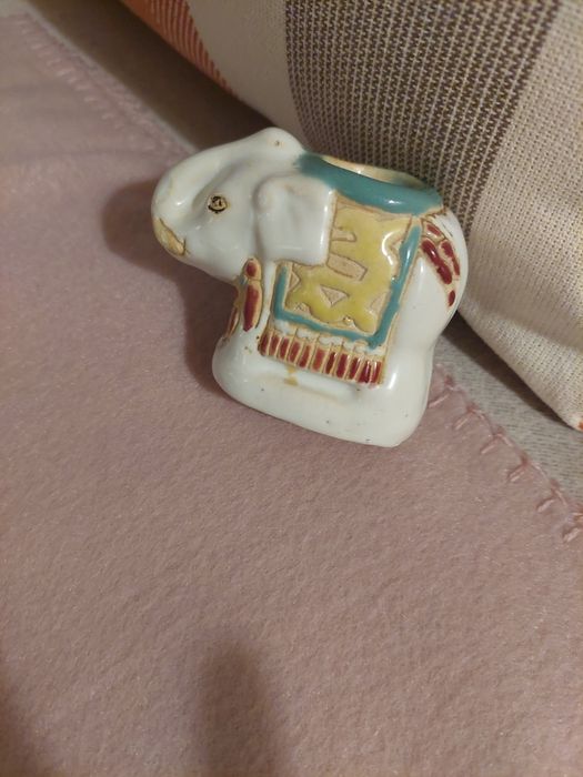 Ceramiczny słoń – kadzielniczka / dekoracja orientalna