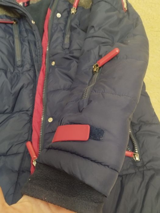 куртка зимова superdry L