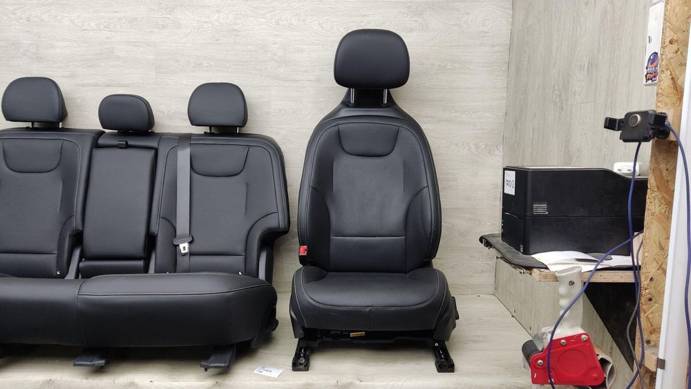 Сидіння водія пасажира з AirBag диван задній Kia EV6 2021-