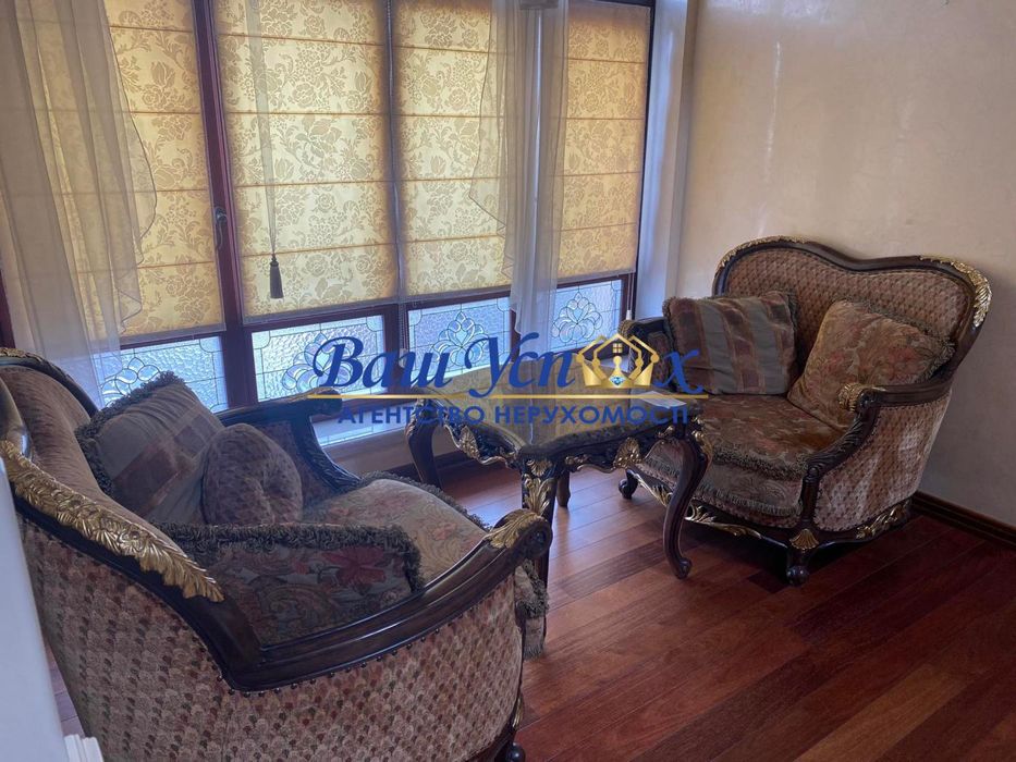 Аренда дома в центре Киева. Бот Сад. ул Добролюбова. Печерск