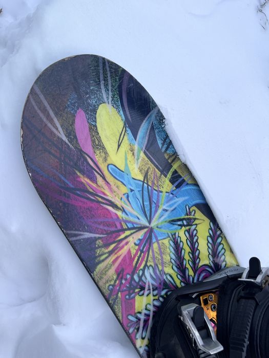 Deska snowboardowa Nitro 146 cm plus wiazania Atomic