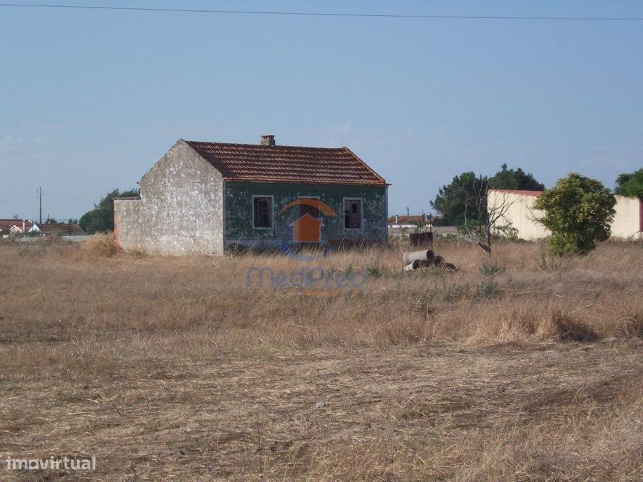 Lote com 7.000m2 em Foros de Salvaterra