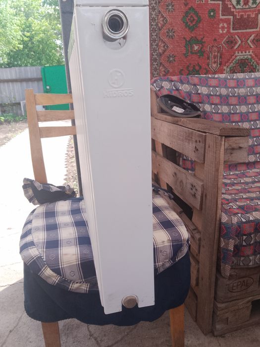 Продам железные радиаторы отопления 50*60 воды не видели цена 1200гр