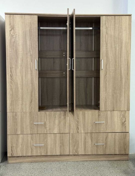 Roupeiro 4 portas novo Levamos a sua casa Envio gratis