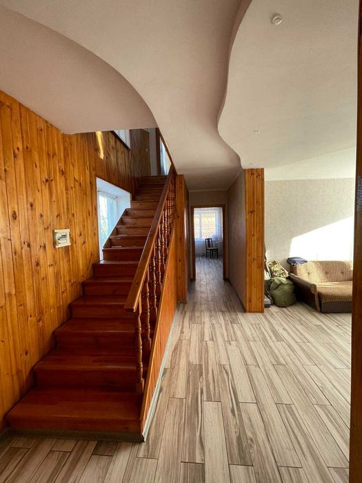 2поверховий будинок 10 хв до центру Ружична БЕЗ КОМІСІЇ