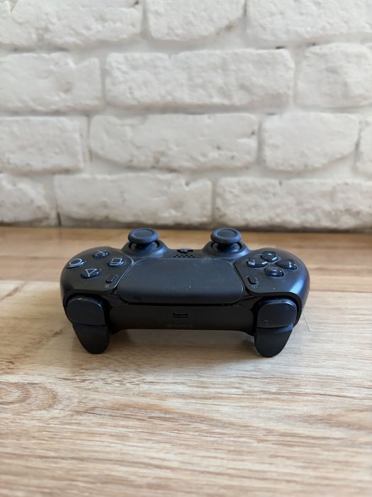 Pad do konsoli ps5