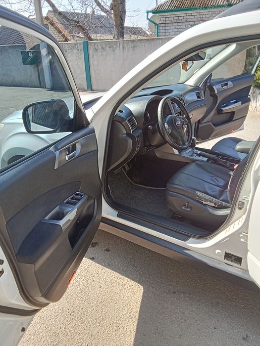 Продам Subaru Forester 2.0 2011