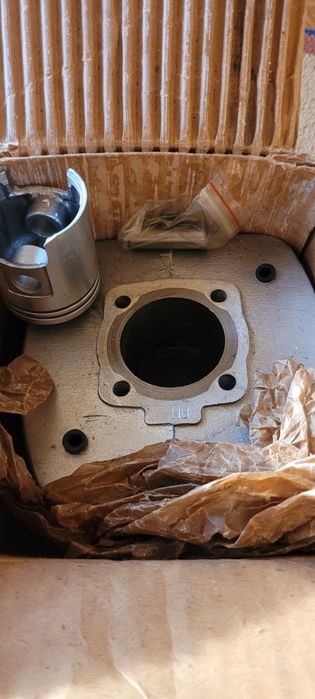 Nowy oryginalny cylinder WSK 125 ZMD PRL