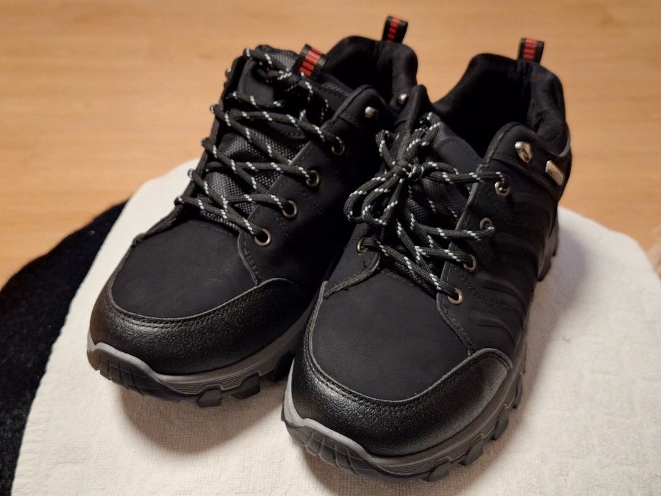 Tenis sapatos de caminhada novos 44