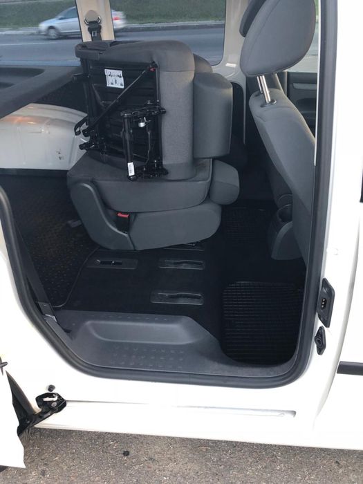 Volkswagen Caddy 2.0d повний привід