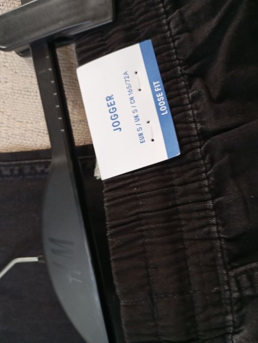 H&M S-M wygodne NOWE elastyczne spodnie joggersy czarne