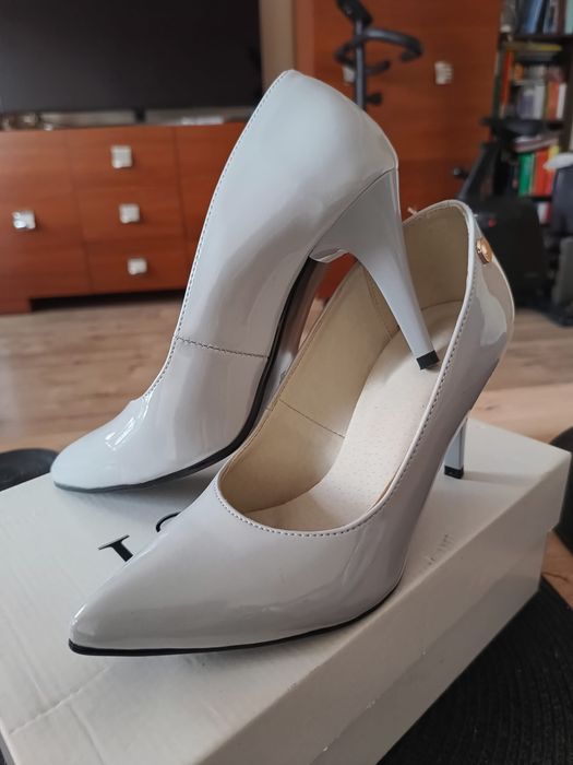 Buty szare szpilki nowe
