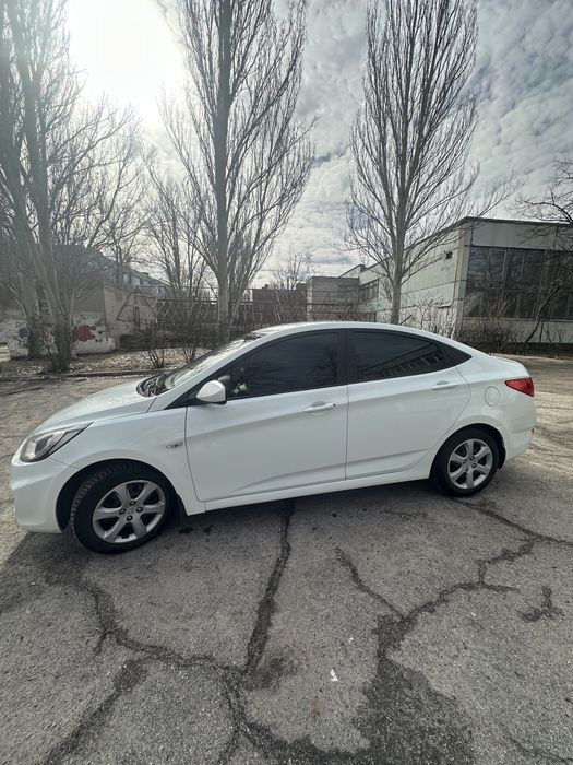 Продам hyundai accent