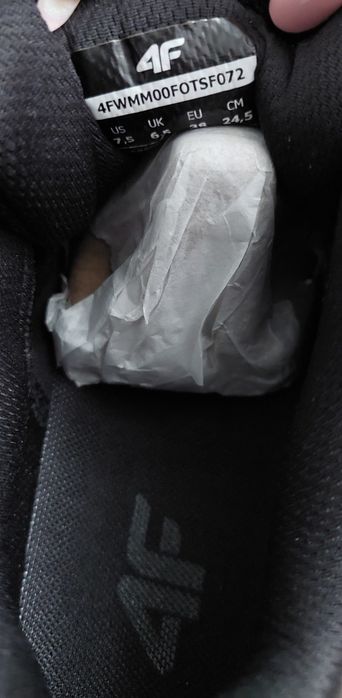 Nowe Czarne buty 4F