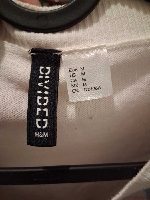 Saia Breskha,top H&M e short Rafthi.