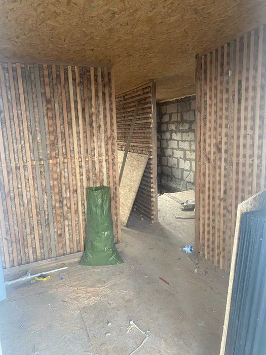 Продам гараж 75м2 в Гостомелі біля озера