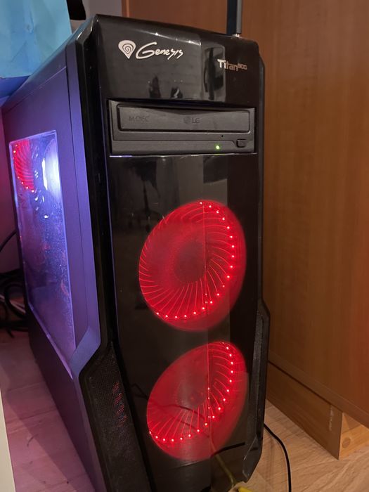 Komputer do gier! + monitor x2, myszka, klawiatura